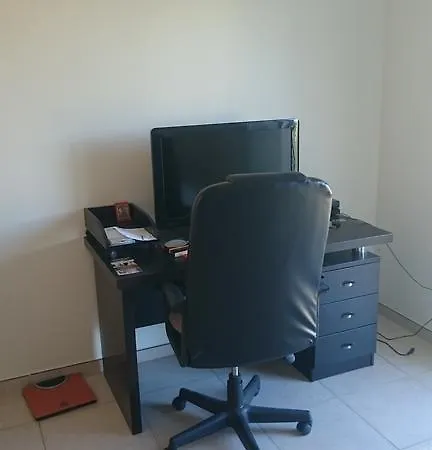 Βίλα Townhouse Luck In Πόλη