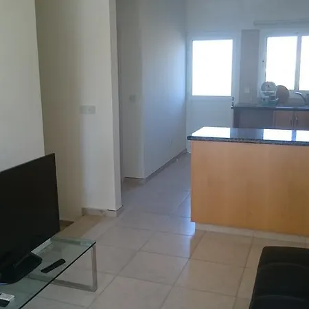 Townhouse Luck In Βίλα Πόλη