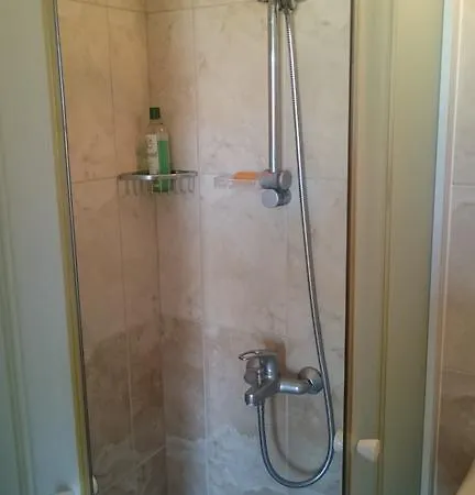 Вилла Townhouse Luck In *