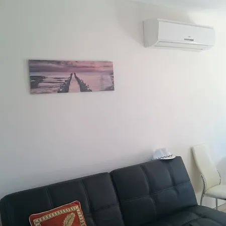 Townhouse Luck In Вилла *