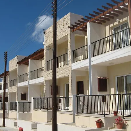 Townhouse Luck In *