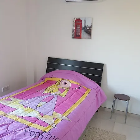 Вилла Townhouse Luck In